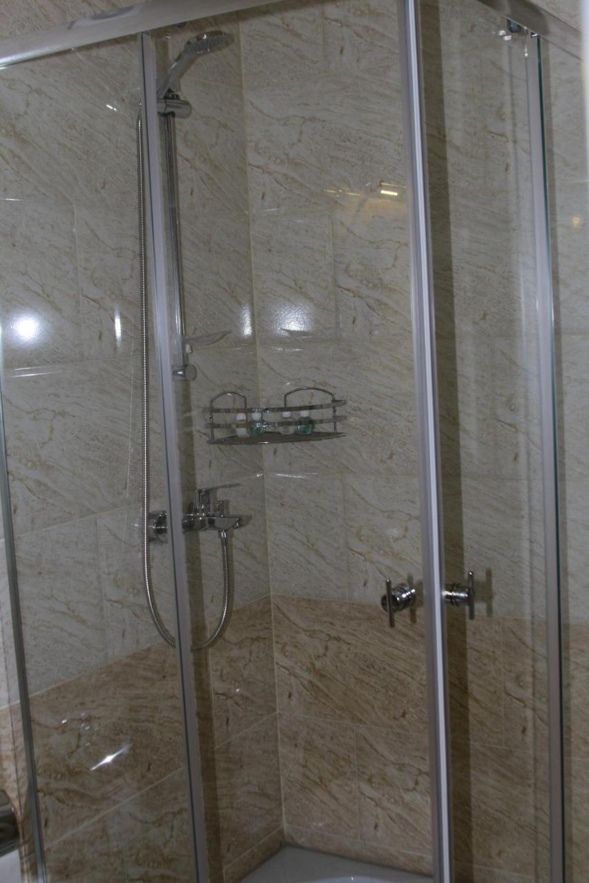 Park Hotel Κουτάισι Εξωτερικό φωτογραφία